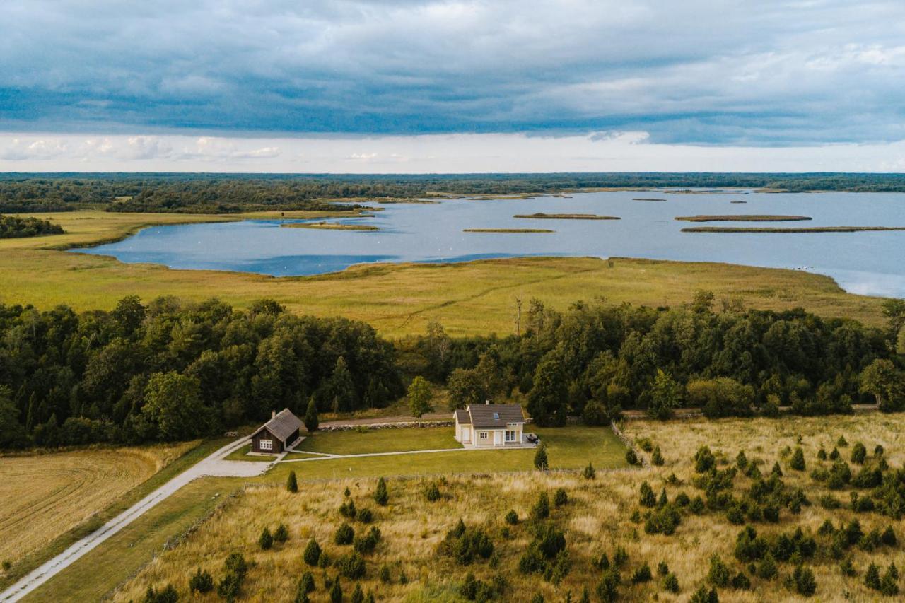 Holmiranna Holiday Homes Kungla Exteriör bild