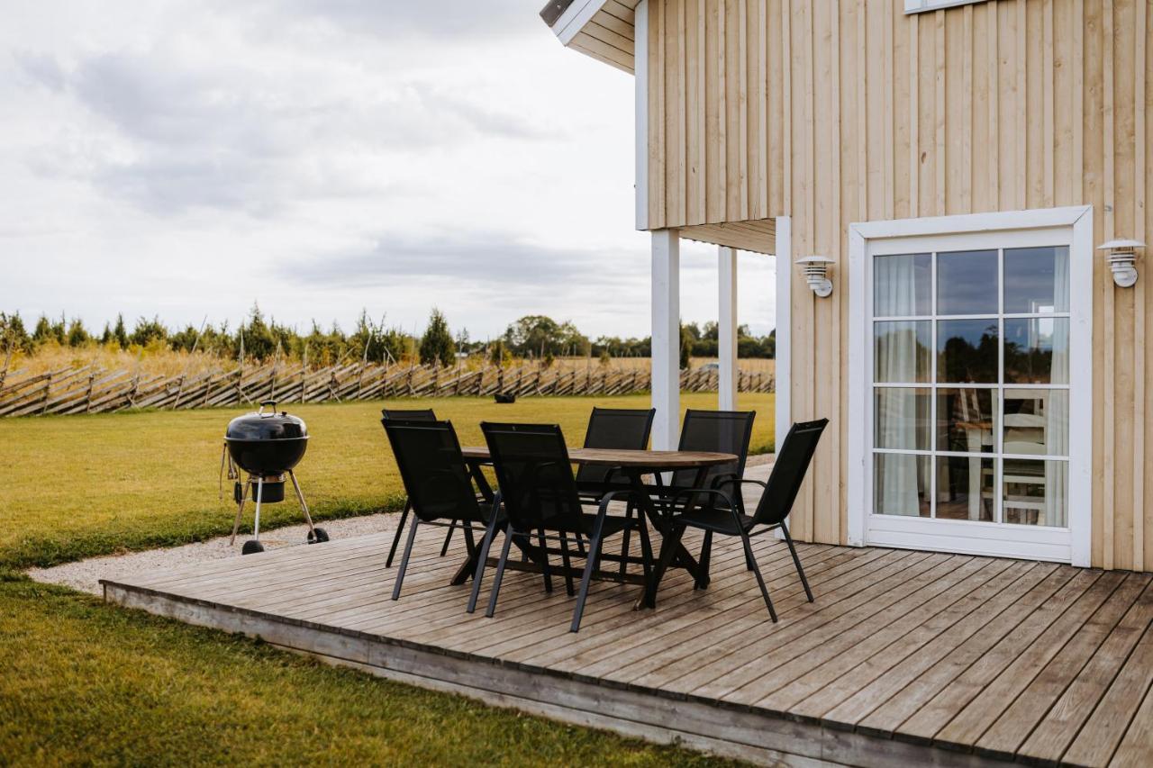 Holmiranna Holiday Homes Kungla Exteriör bild